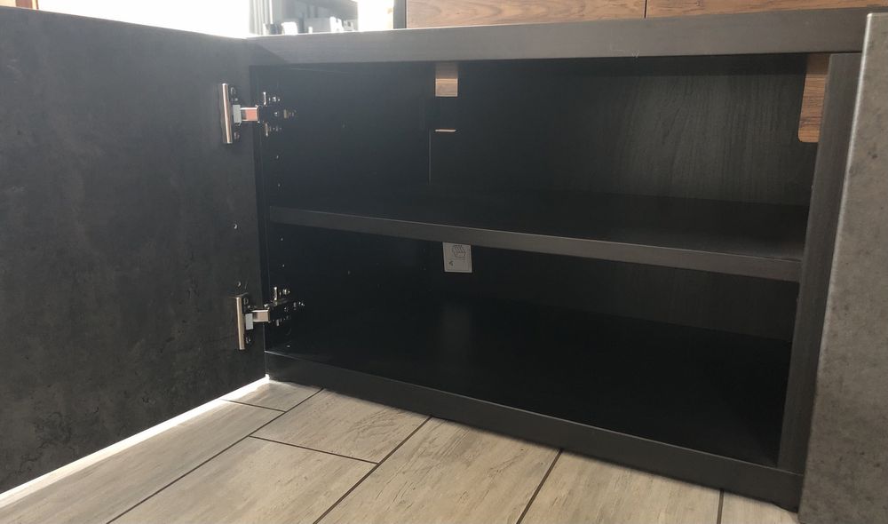 Тумба под ТВ с дверцами IKEA