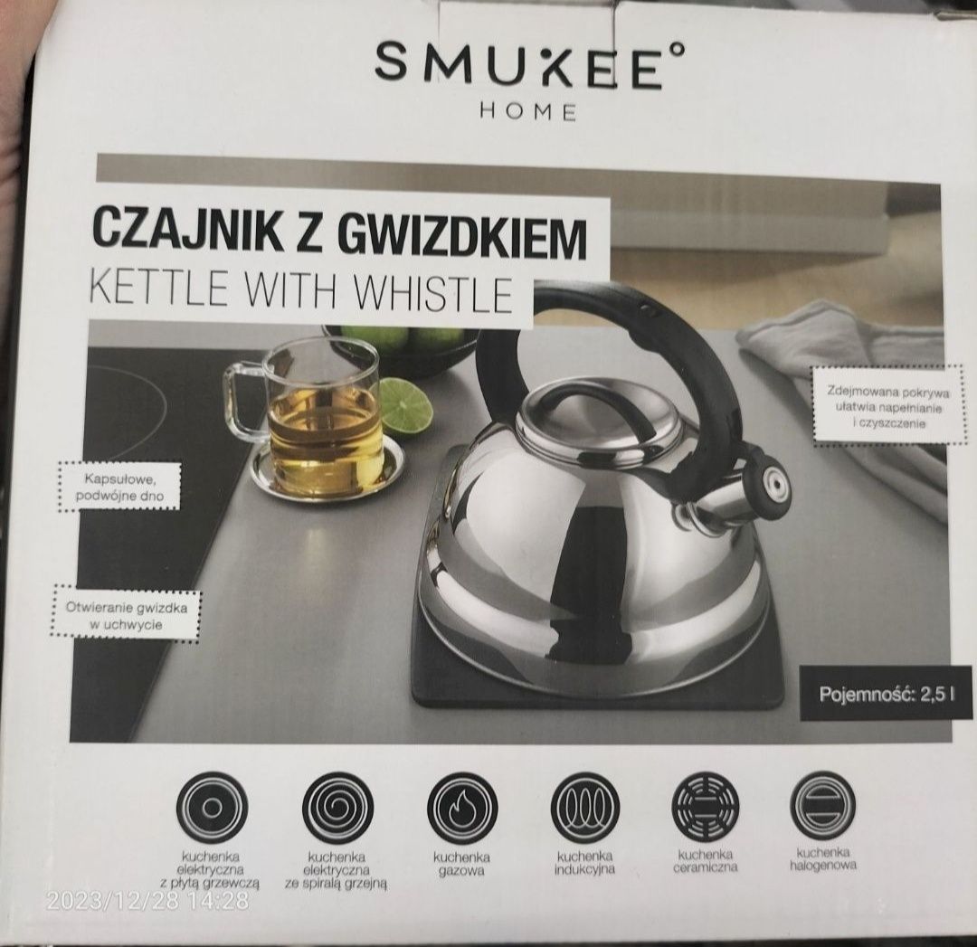 Czajnik z gwizdkiem 2,5 l nowy