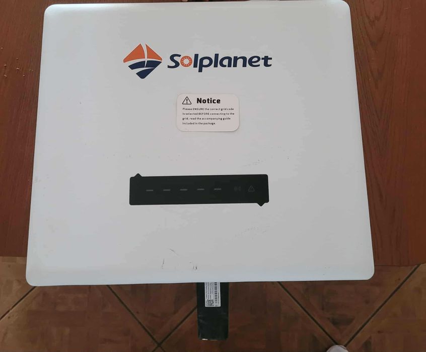 Sprzedam falownik solplanet