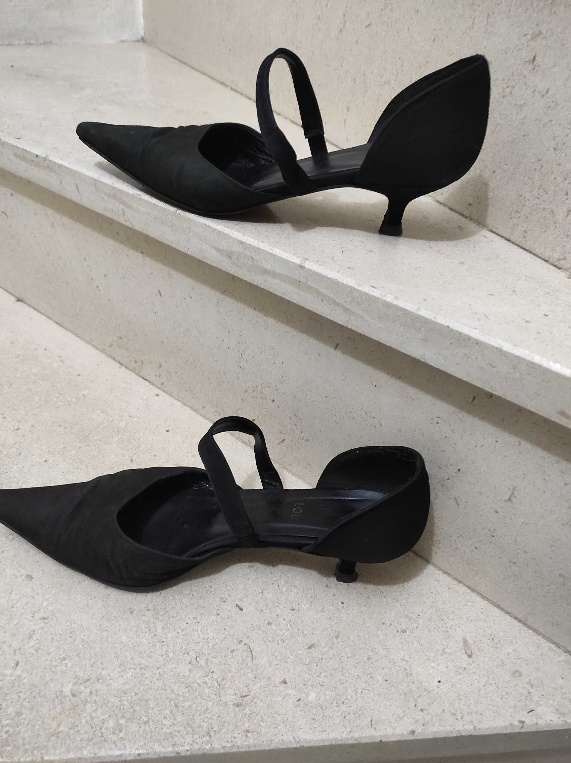 Sapatos em pele 38 marca Lodi