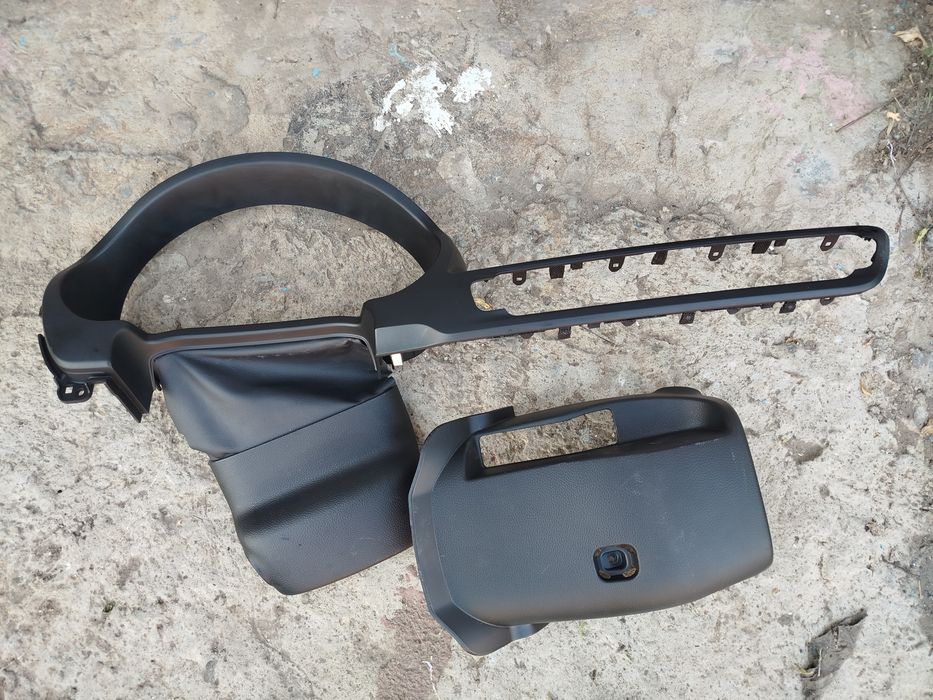 Продам підрульвий кожух Kia Seltos з дефектами