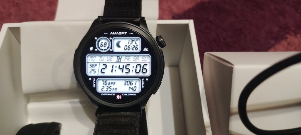 Часы Amazfit Balance