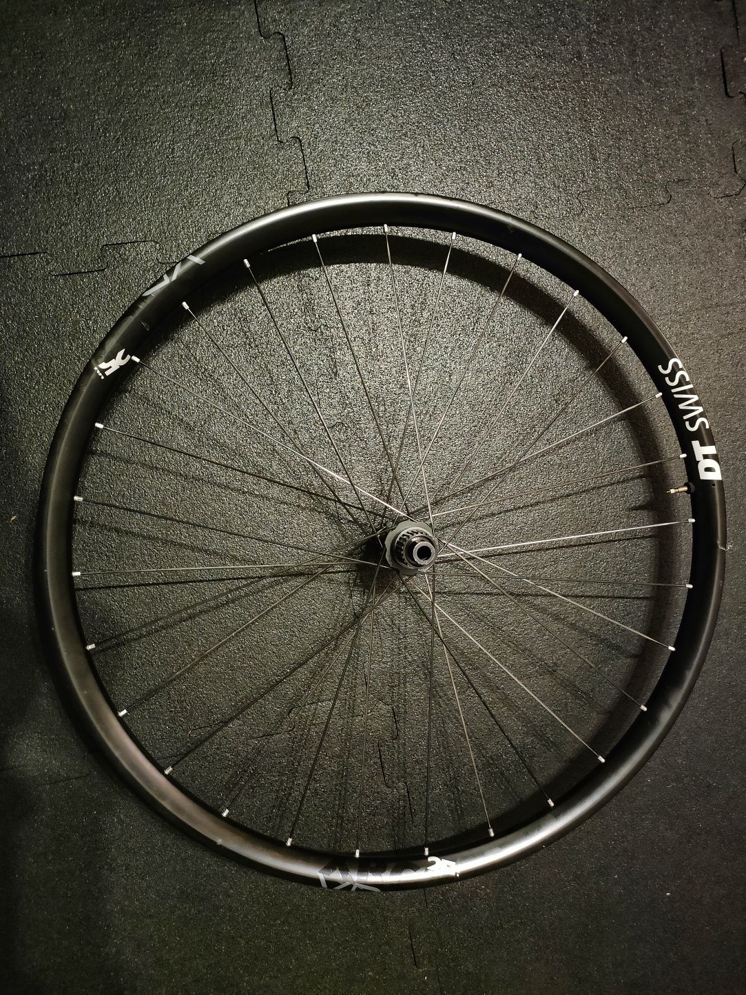 Koło tylne Dt Swiss 1200 Spline (piasta dt 240)