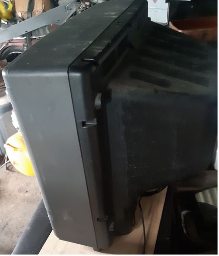 Tv Sanyo grande antiga