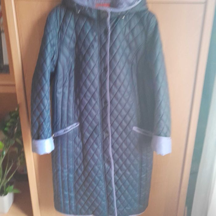 Пальто жіноче осінь