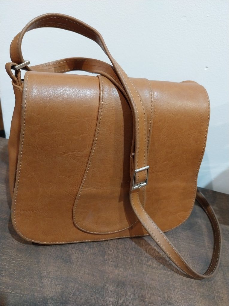 Torebka skórzana listonoszka retro camel karmelową vintage piękna