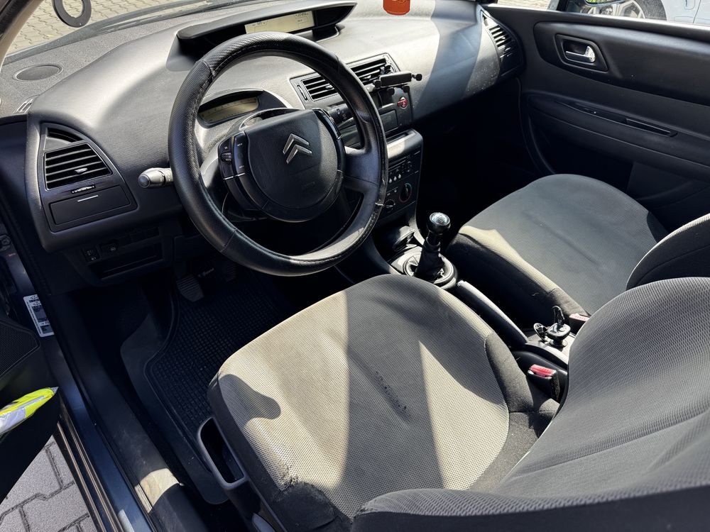 Citroen C4 C4 1,6L 16V hatchback LPG