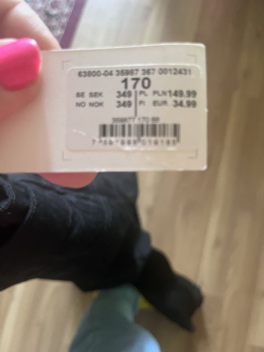 Spodnie chłopięce ,czarne z gumkami przy nogawkach