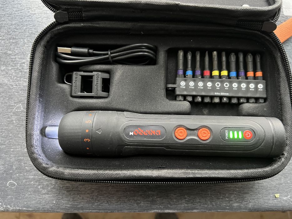 Акумуляторна викрутка Dnipro-M CSD-40