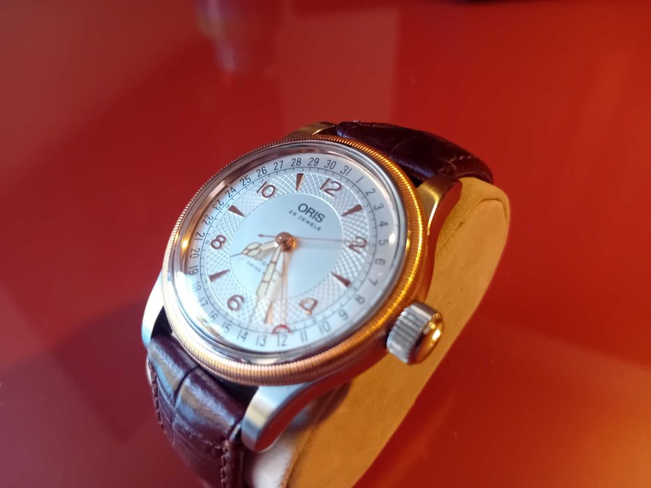 Oris modelo célebre - estado praticamente novo