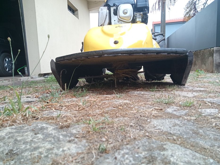 Destroçador/ capinadeira / corta mato Roques et Lecouer RL1400 diff