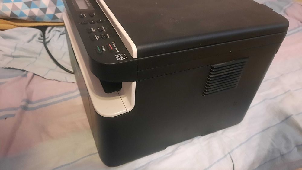 Drukarka laserowa Brother DCP-1512E.