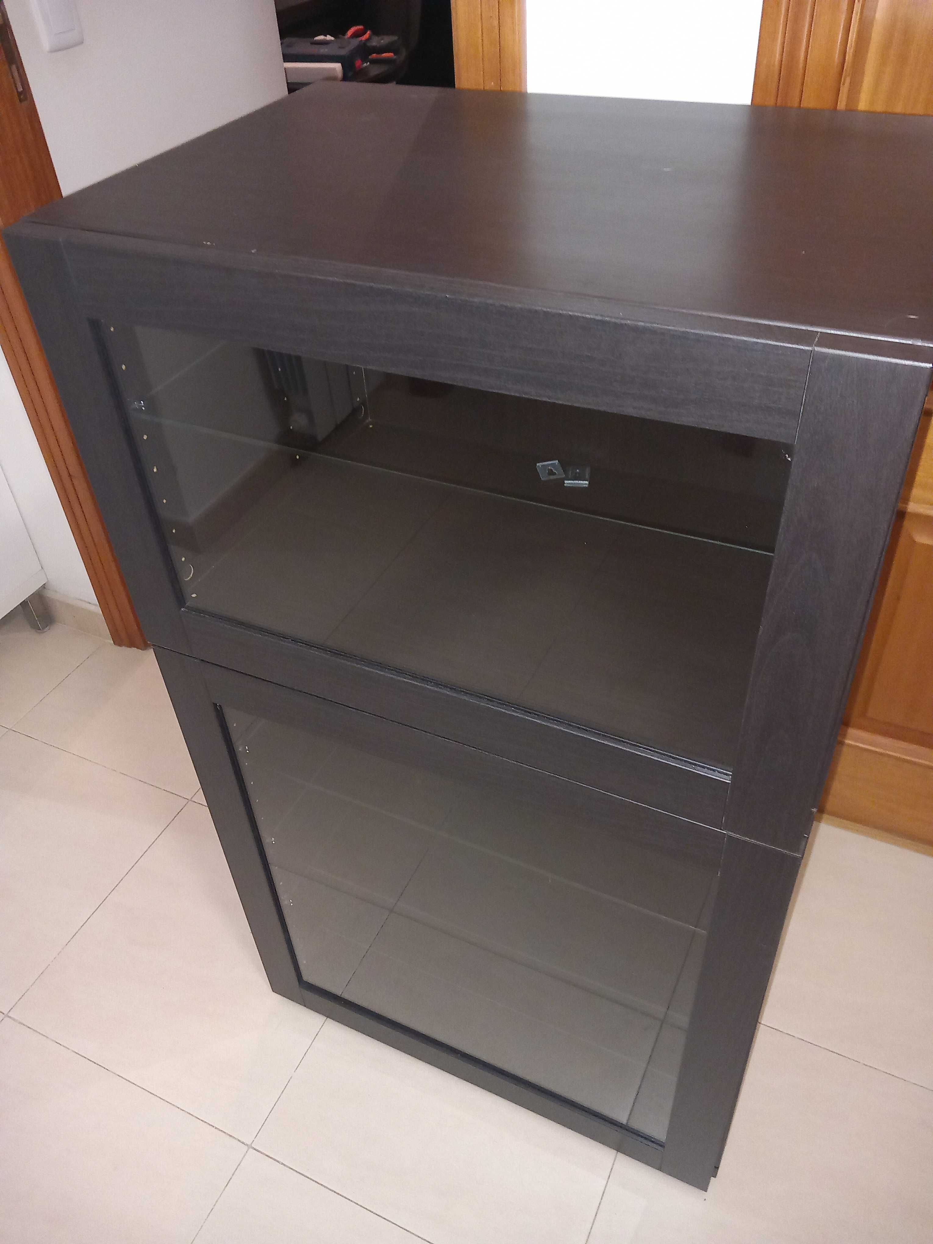 Movel Besta com porta vidro 1,02x60