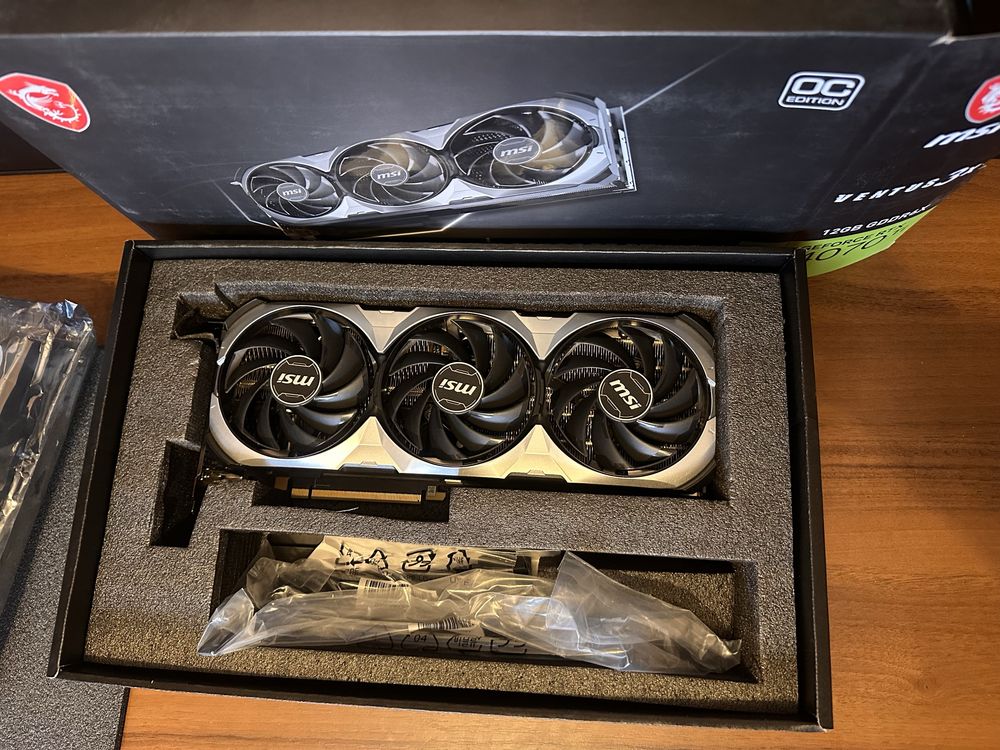 Msi trio RTX 4070Ti 12Gb GDDR6X