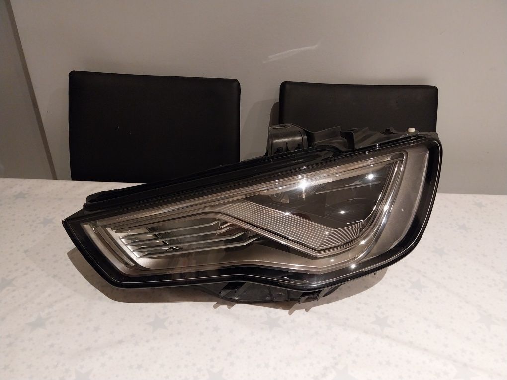 Lampa przód audi a3s3