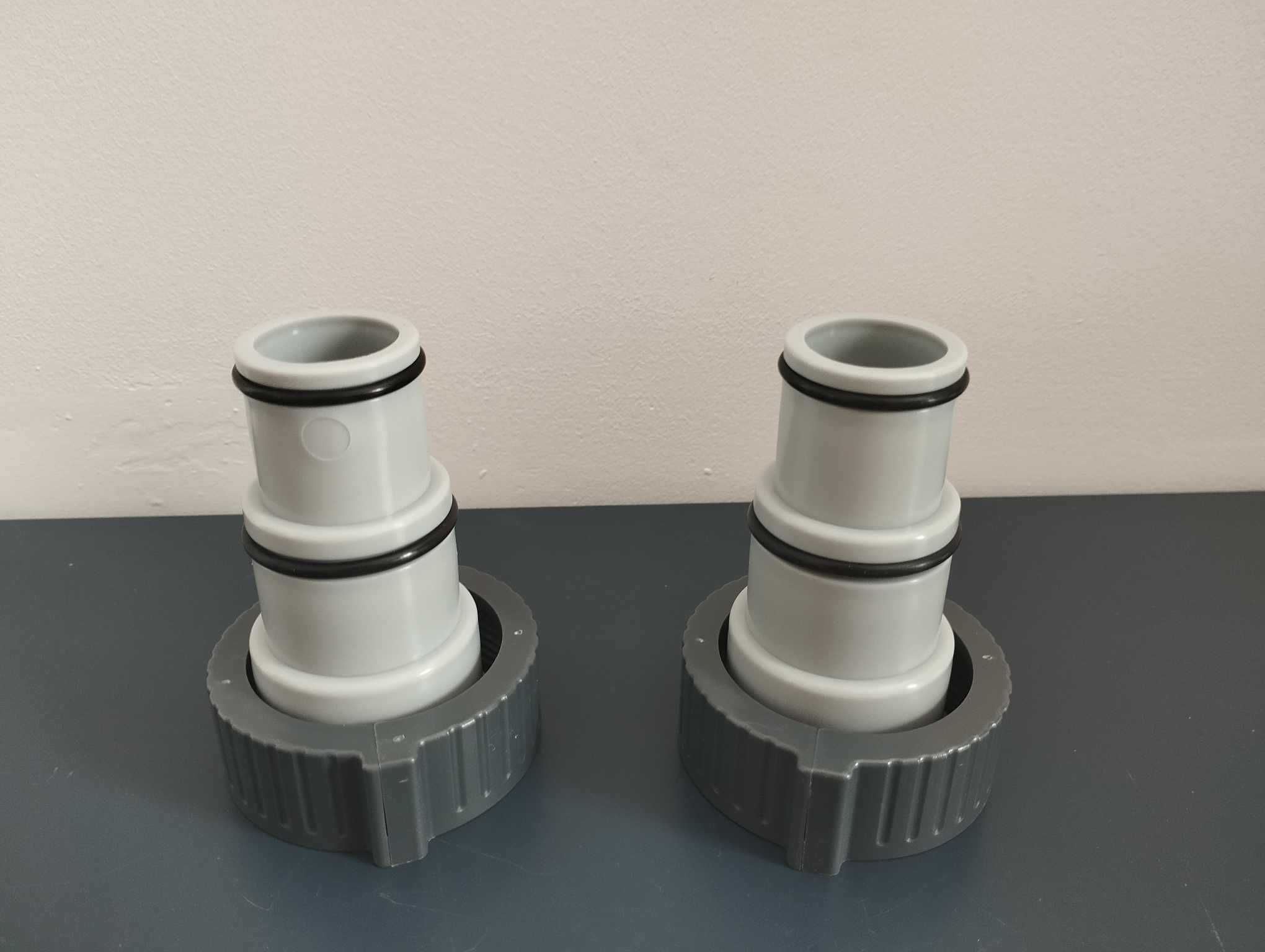 Adapter do basenu/ do węża ogrodowego z gwintowanym kołnierzem 2szt.