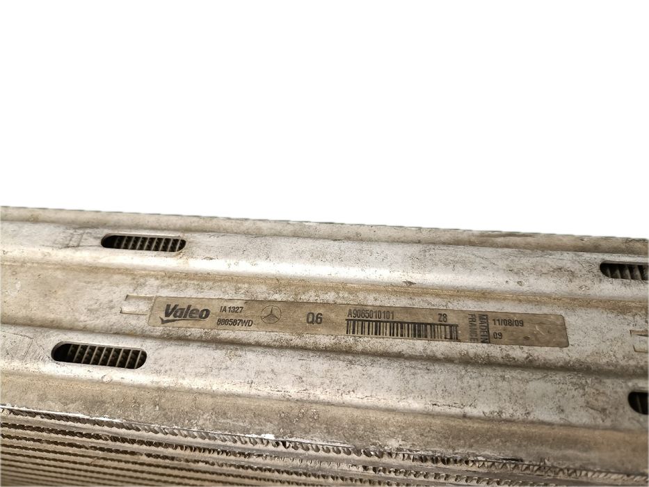 Radiador do intercooler MERCEDES-BENZ Sprinter 2-t (901, 902)
