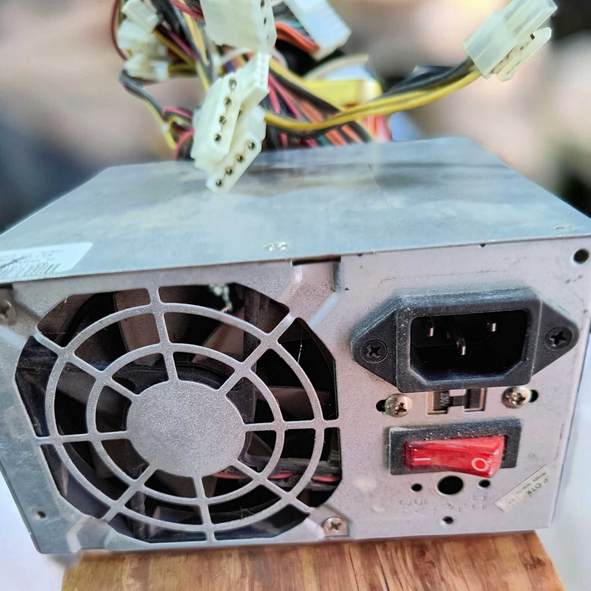Блоки живлення ATX від комп'ютера