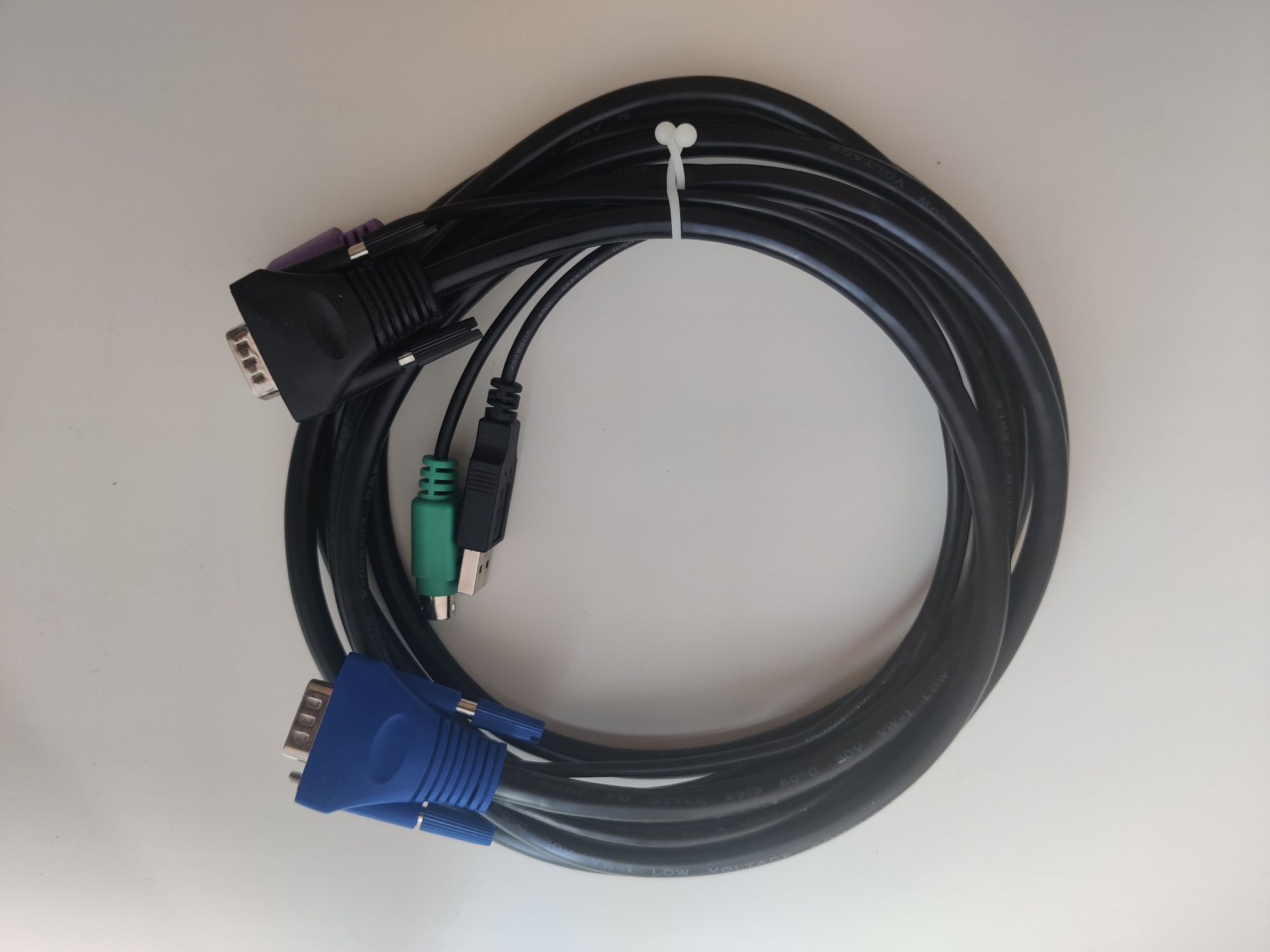 Кабель для D-Link KVM-402 Ver. A2. Оригинал, новый. Есть 3 шт.