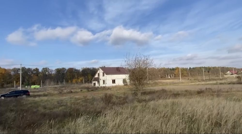 Продам земельну ділянку . Кустин . 12,6 соток під будівництво