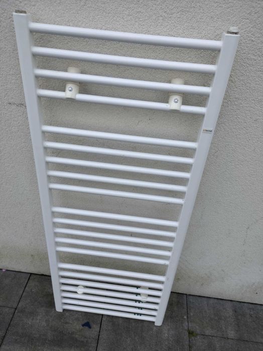Sprzedam grzejnik łazienkowy żeberkowy 120 cm / 50 cm. TERMAL