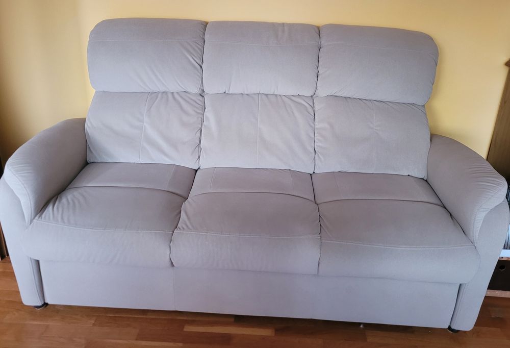 Pilnie Sprzedam Sofę 3 osobową.