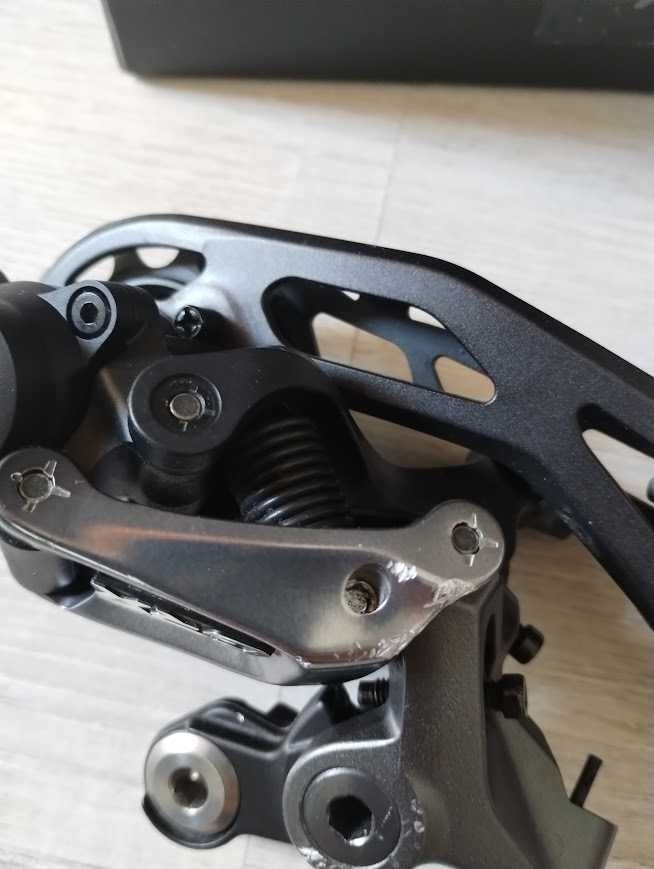 Przerzutka tył 2x11s Shimano GRX RD-RX810 SGS Shadow RD+