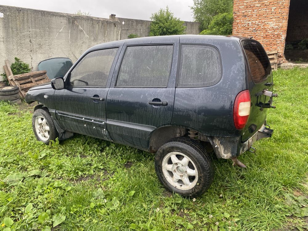 NIVA CHEVROLET нива Шевроле розборка шрот запчастини