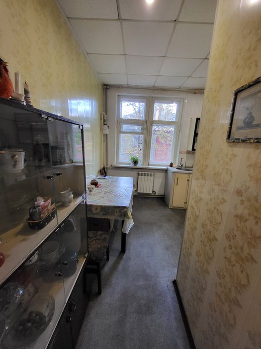 Продам трёхкомнатную  квартиру.Сталинка.АГО.