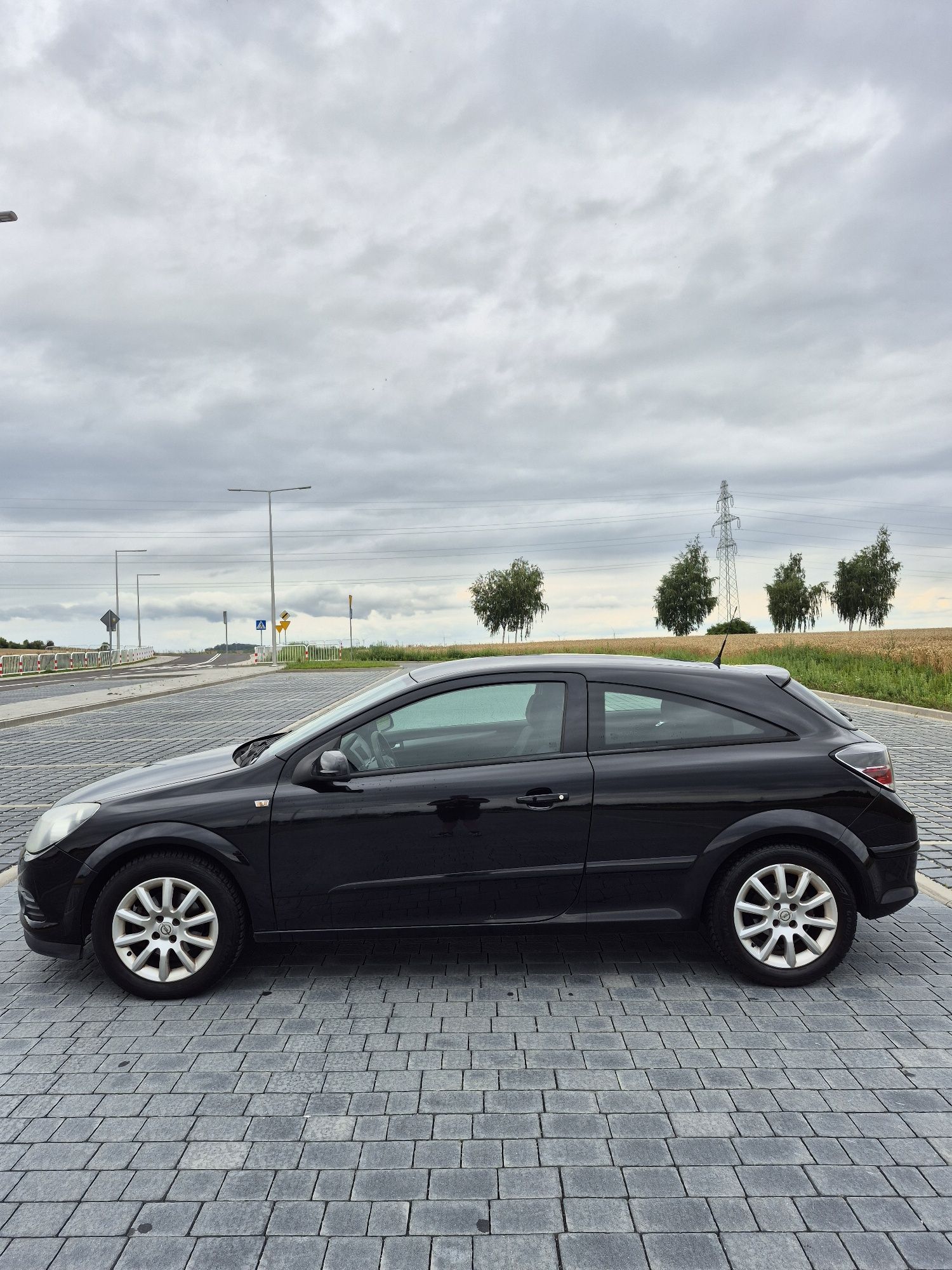 Opel Astra H GTC 1.6 Benzyna 105km