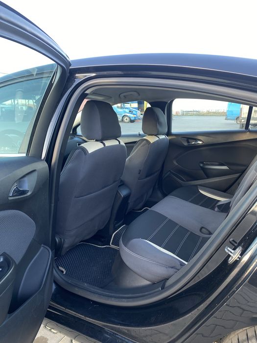 Продам Chevrolet Cruze