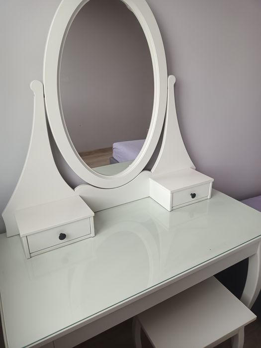 Toaletka Hemnes ze stołkiem!