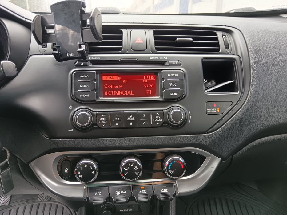 Kia rio III Hatchback 1.2 CVVT
