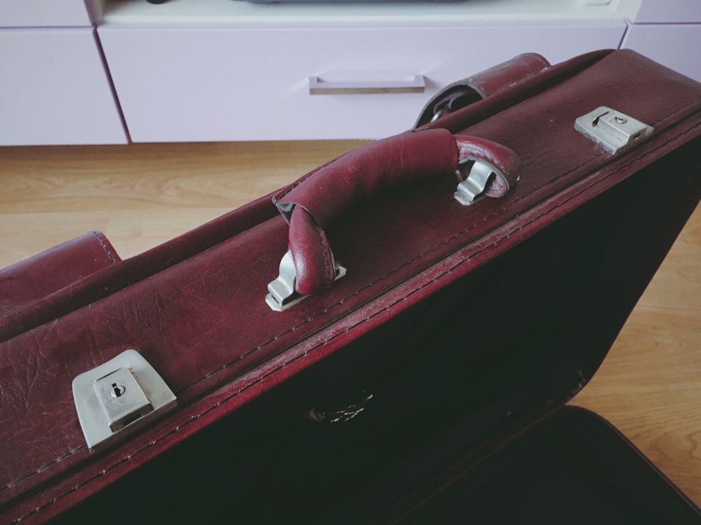 Кожанный чемодан, раритет