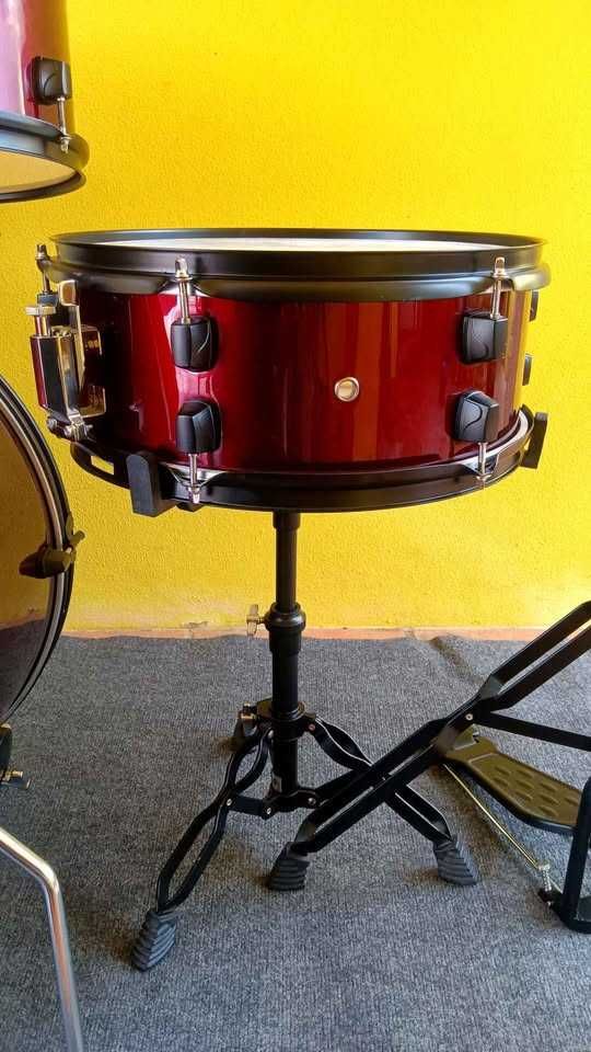 Bateria acústica Stagg