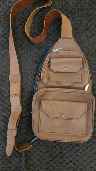 Шкіряна чоловіча нагрудна сумка