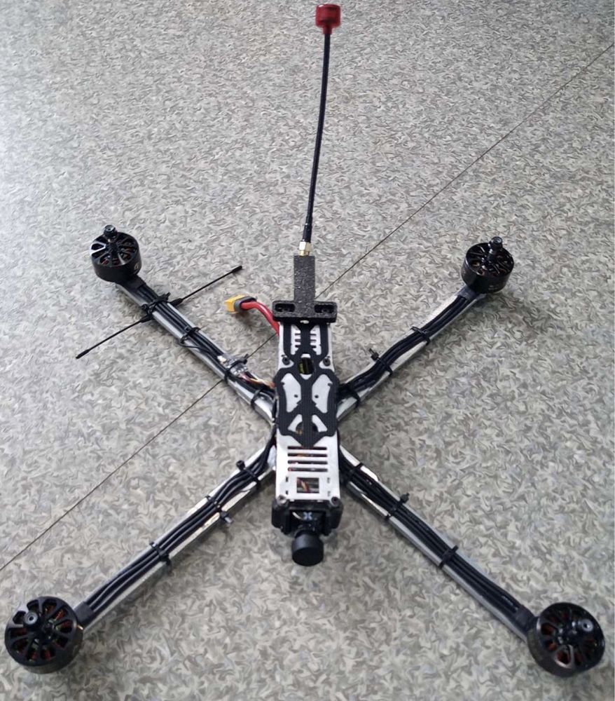 Збірка та налаштування FPV дронів