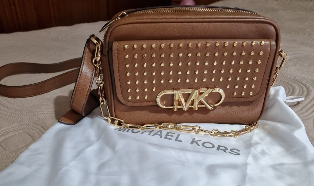 Mala Michael Kors