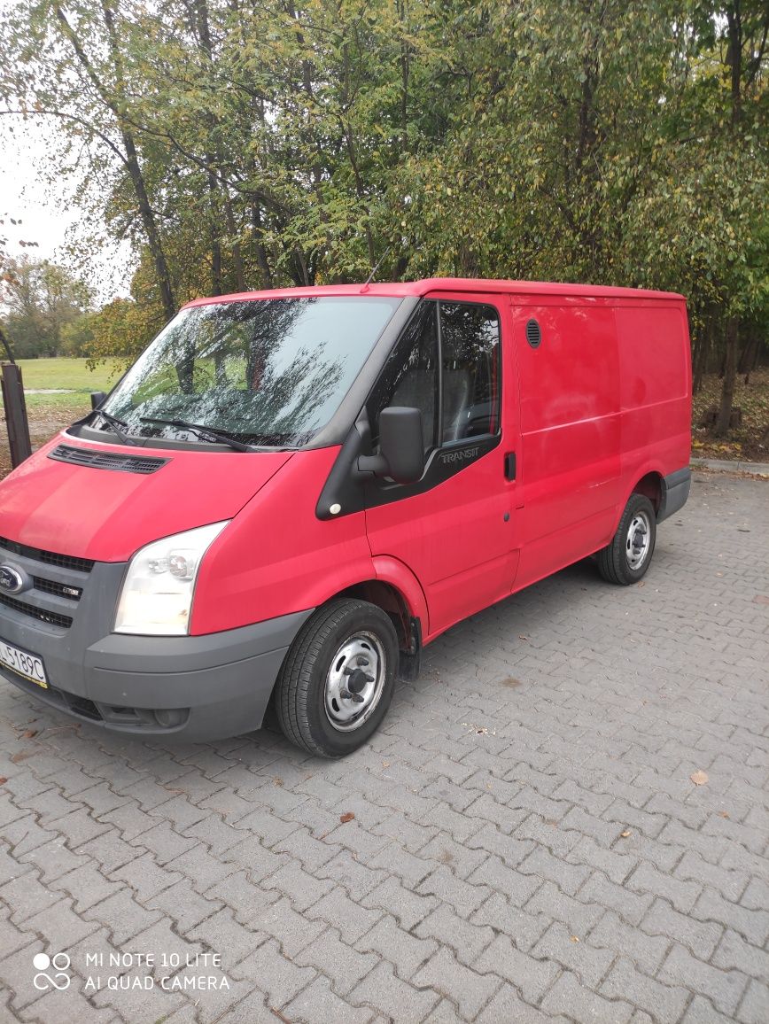 Wynajem aut dostawczych Bus od 99 zl/ 30 zł h