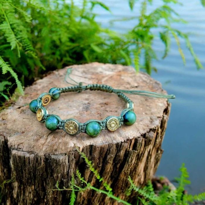 Ręcznie wykonana bransoletka myśliwska z łusek + Jadeit Tajwański