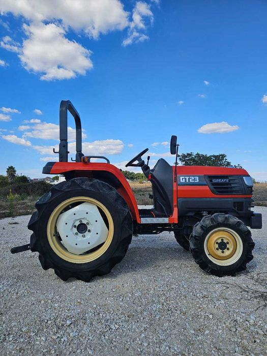 Trator Kubota GT-23