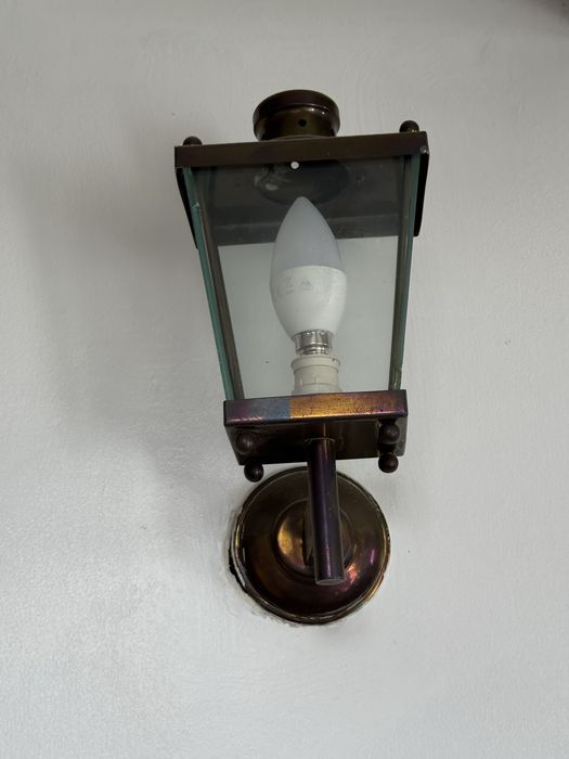 2 candeeiros de parede