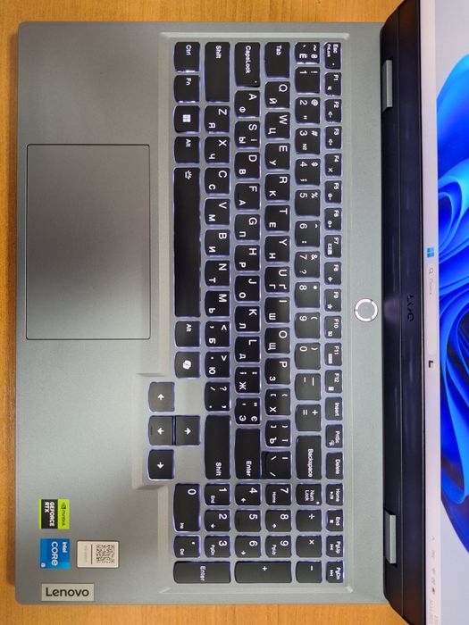 Lenovo LOQ 15IAX9 i5-12450HX RTX 4060 8Gb DDR5 16Gb SSD 1Tb