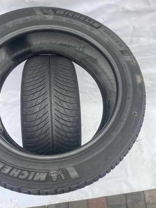 Колеса/резина/гума 235/50R19 Michelin