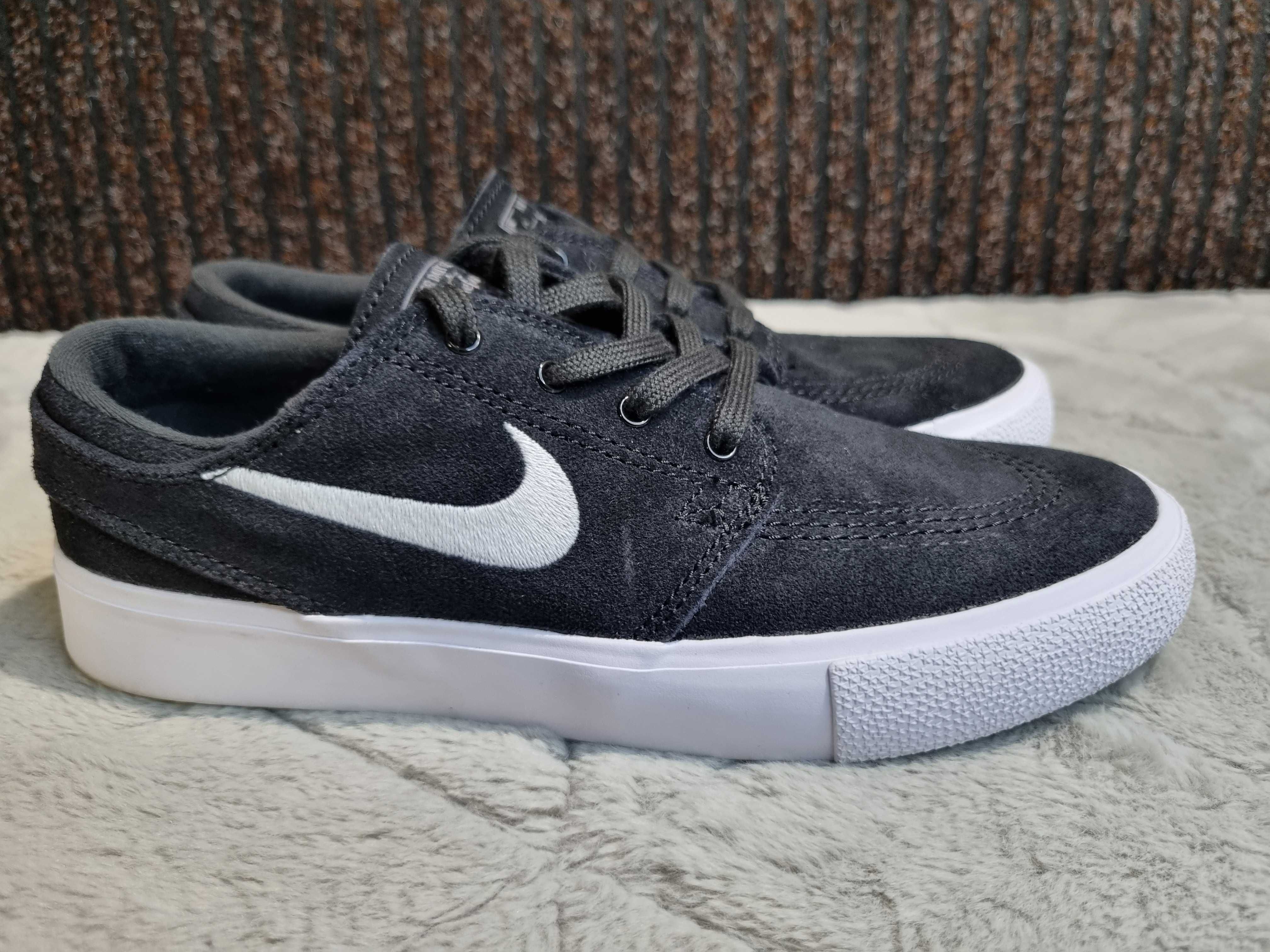 Buty Nike SB Zoom Janoski RM, 36,5