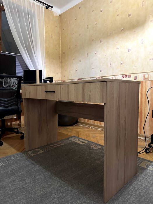 Zadb zadbane / Nowoczesne Biurko Dąb Sonoma z Szufladą - Stan Idealny