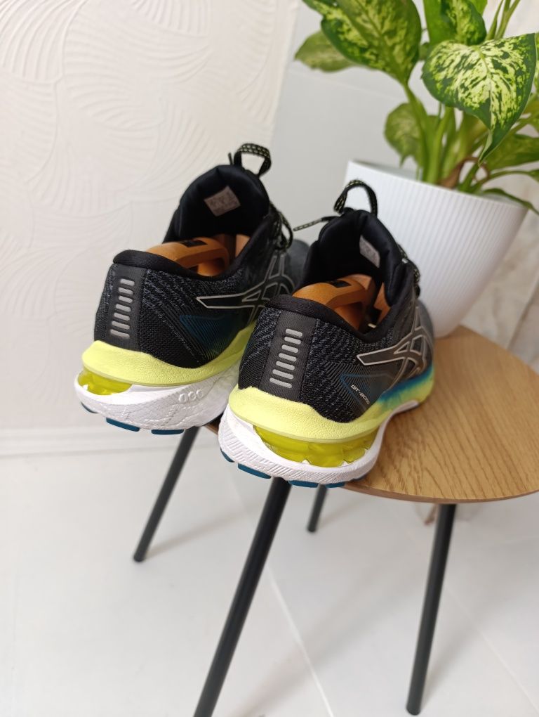Беговые кроссовки asics gel gt-2000