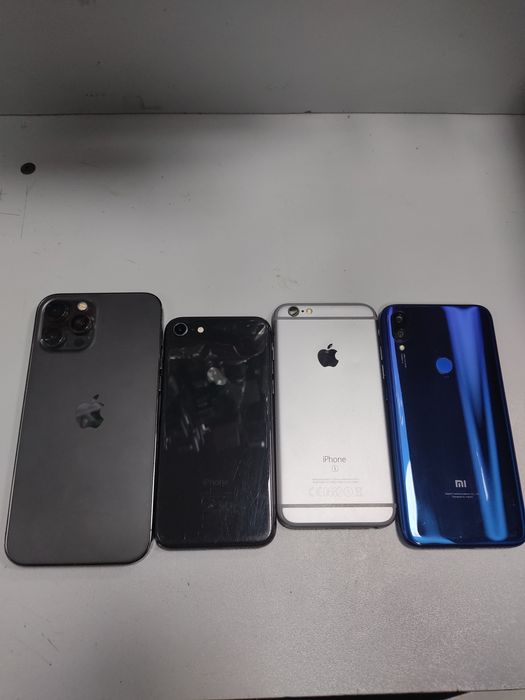 Iphone 12 pro max,ip 8,6smi play