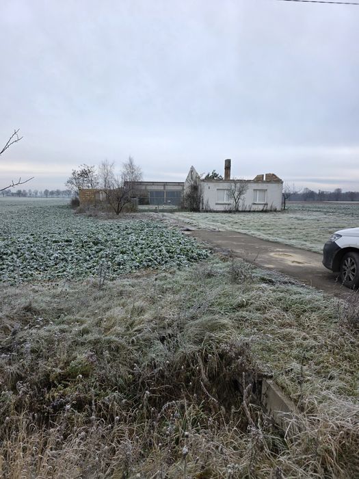 Sprzedam działkę budowlaną uzbrojona