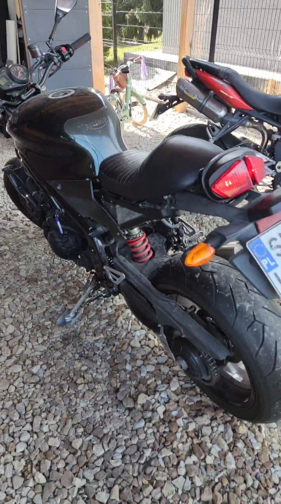 Triumph Daytona 995i Centennial Edition